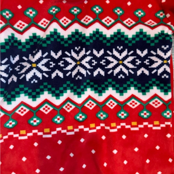 The Children’s Place Santa 4 and Cat & Jack Christmas Pajamas - Picture 7 of 10
